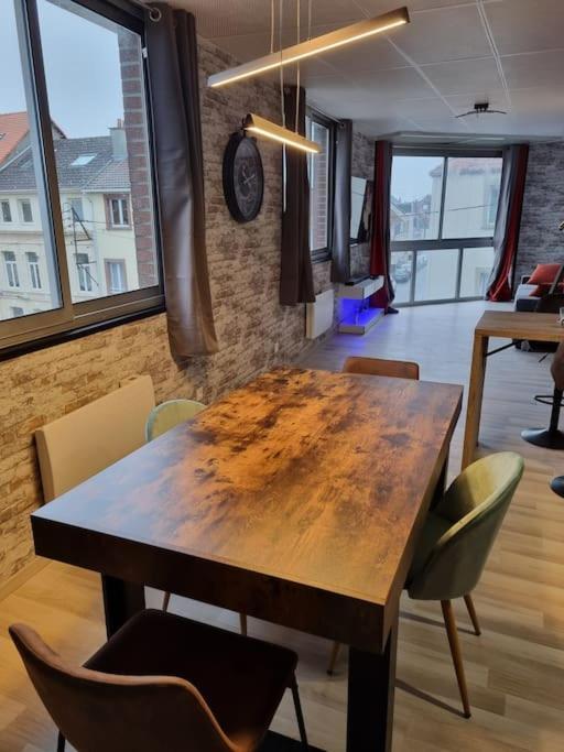 Cosy Loft - Calais Lägenhet Exteriör bild